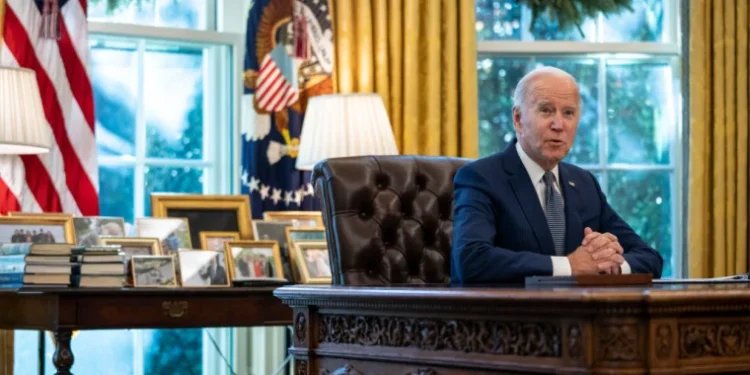 Joe Biden promulgó la ley que evita el default de los Estados Unidos