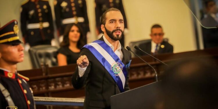 Bukele promete una «guerra frontal» contra la corrupción en El Salvador