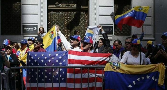 Proyecto de ley bipartidista busca dar estabilidad a venezolanos en Estados Unidos
