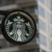 Starbucks deberá pagar cifra millonaria a una empleada que dice que la despidieron por ser blanca
