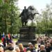 Desvelan un monumento a Simón Bolívar en Moscú