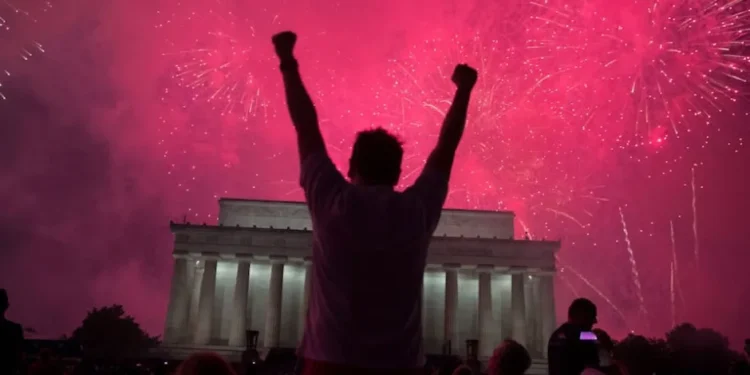 Dónde ver fuegos artificiales del 4 Julio en EEUU