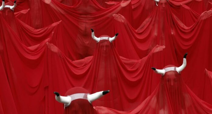 Colectivos denuncian en España el maltrato animal en fiestas de San Fermín