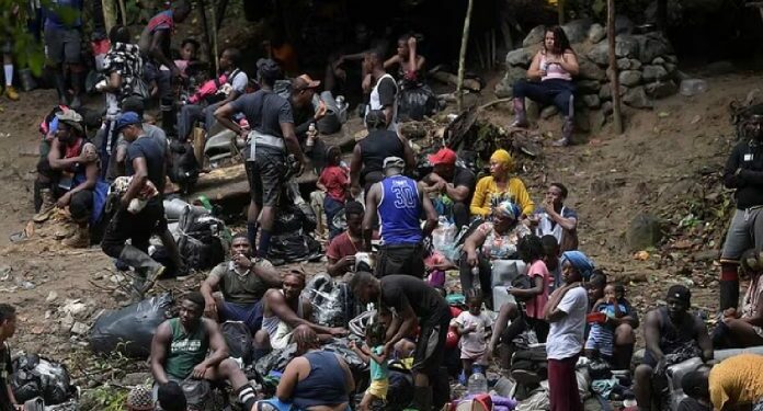 ¿Cuántos migrantes venezolanos transitaron por Darién entre enero y junio?