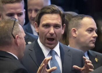 DeSantis no es el favorito de los republicanos en Florida, según encuesta