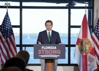 Demandan a Florida por nueva ley migratoria de DeSantis