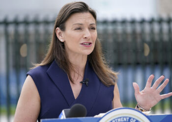 Demócratas de Florida responden a demanda contra el republicano Fabián Basabe