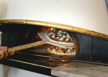 Fabrica, la pizzería de un matrimonio venezolano que está entre las mejores de EEUU