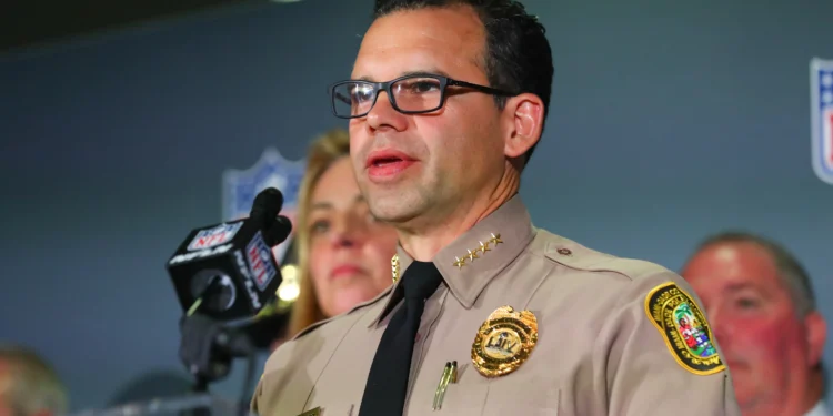 ¿Quién es “Freddy” Ramírez, director de la policía de Miami-Dade herido de gravedad?