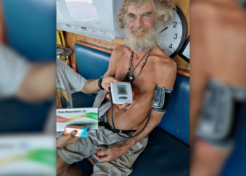 Náufrago australiano y su perrita fueron rescatados luego de tres meses en altamar