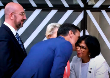 Sancionadas, besos y diálogos, por Antonio Ledezma