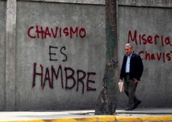 Venezuela necesita quitarse el chip socialista para sacar al dictador, por Luis Moros