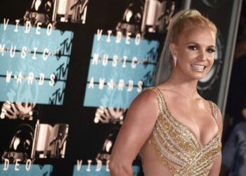 Britney Spears anuncia que lanzará sus memorias en octubre, llamadas «La mujer en mí»