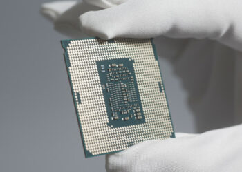 Gigantes tecnológicos chinos compran chips de EEUU por $5.000 millones