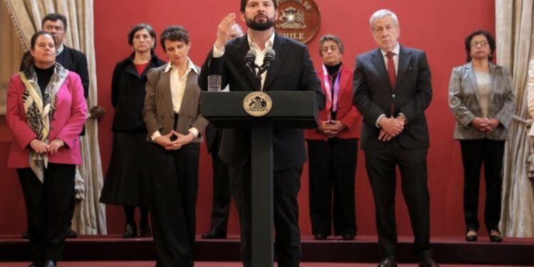 Boric renueva su gabinete en Chile para «dar un gran salto adelante»