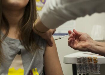 Broward y Miami-Dade organizan jornadas de vacunación gratis por regreso a clases