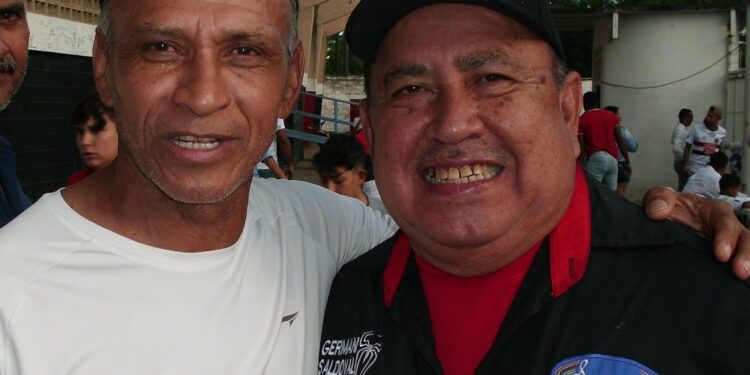 Germán Sandoval elogió  gran  trayectoria de Pedro Camacho