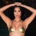 Kim Kardashian brilló en la oscuridad con un bikini muy especial