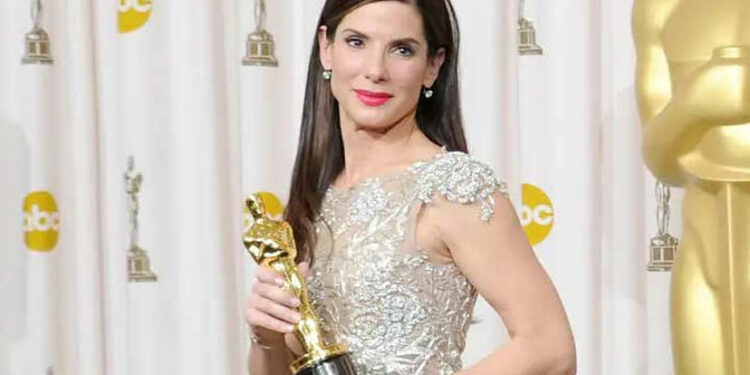 Piden a Sandra Bullock que devuelva su premio Oscar por «The Blind Side»