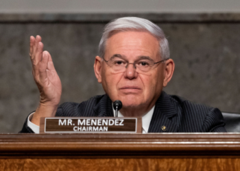 Senador Menéndez presentará legislación que apoye la restauración de la democracia en Venezuela