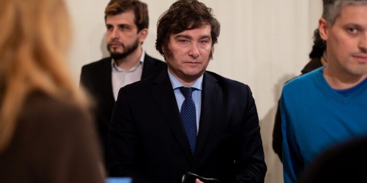 Milei repassa ideas de Eliminar el Banco Central y dolarizar a valor de mercado