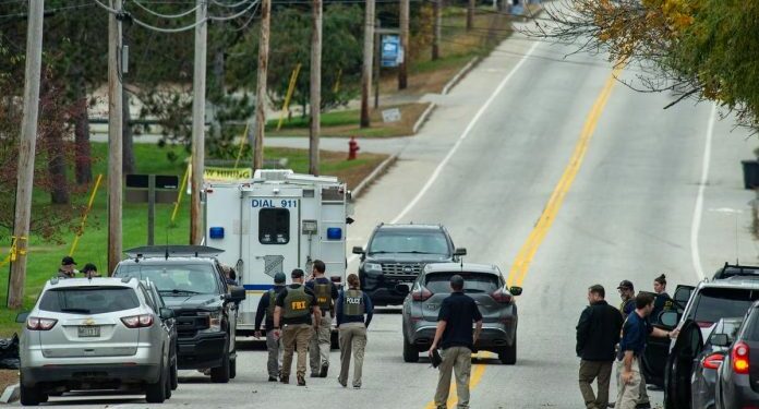 Agentes del FBI buscan al principal sospechoso de los tiroteos de Maine