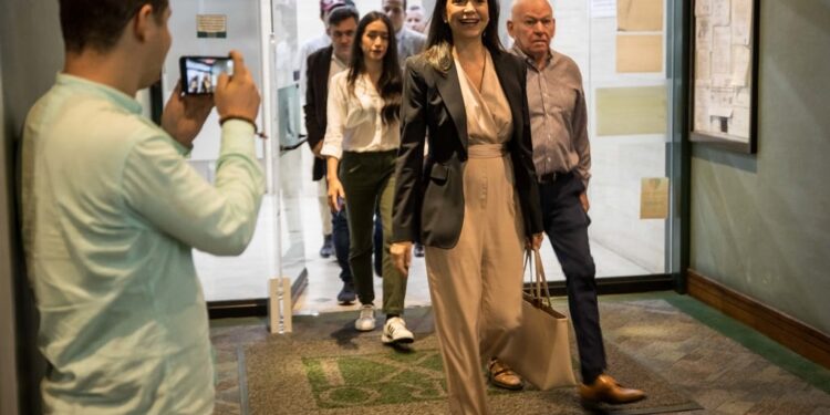 “El mandato de las primarias en Venezuela es el cambio: ir a elecciones y ganar”