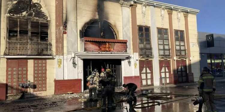 Incendio en discotecas deja más de una docena de muertos en España