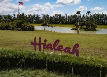 Residentes de Hialeah reclaman ante posible destrucción de parque