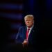 Trump considera comparecer en el juicio civil en su contra en Nueva York