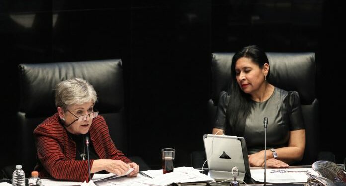Canciller mexicana: La región tiene que revisar las causas de origen de la migración