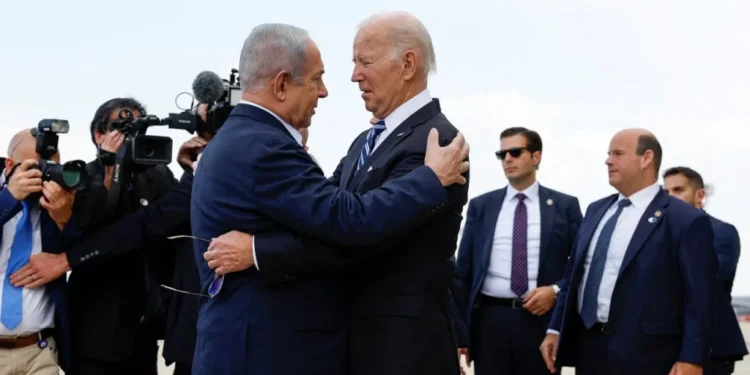 Biden llega a Israel para una visita de alto riesgo