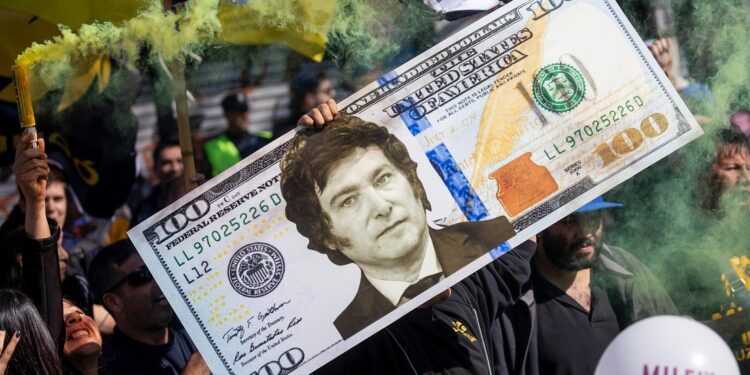 Viaje a EEUU y privatizaciones: Milei anuncia sus primeros pasos con la euforia de los mercados