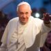 Reportan que el papa Francisco llamó a Javier Milei para felicitarlo por su triunfo