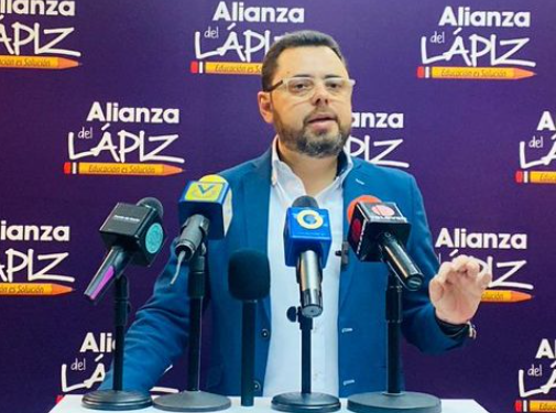 Antonio Ecarri rechaza postura de MCM en relación al referendo por el Esequibo