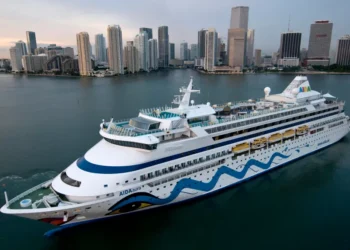 Cancelaron el crucero que ofrecía una vuelta al mundo de tres años