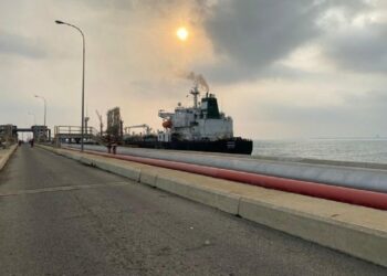 Chevron comenzó suministro de combustible a Pdvsa