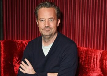 Elenco de Friends le rendirá homenaje a Matthew Perry en los Emmy