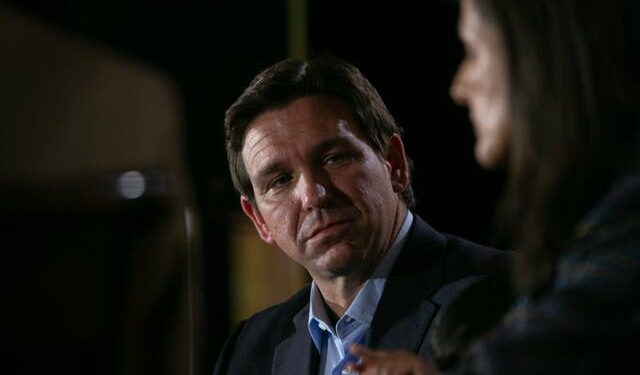 Burlas a DeSantis: toma crédito por inversión en semiconductores impulsada por ley de Biden