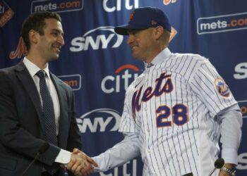 Los Mets presentaron al venezolano Carlos Mendoza como nuevo manager