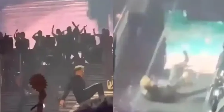 Luis Miguel sufre caída en pleno concierto en Ciudad de México