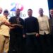 Ronald Acuña Jr. recibió entre ovaciones su premio Luis Aparicio 2023