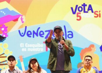 La perversión detrás del telón, por Cesar Pérez Vivas