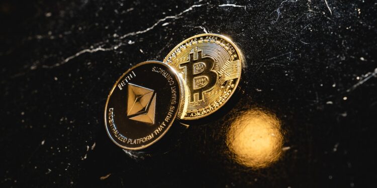 Empresas de criptomonedas aumentan sus donaciones a políticos estadounidenses