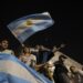 Gremios y organizaciones sociales marchan contra medidas de ajuste de Milei