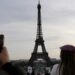 Por esta razón la Torre Eiffel cerró sus puertas