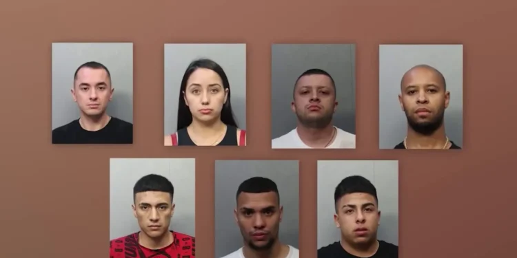 Desmantelan banda de ladrones que robaban vecindarios de Miami-Dade