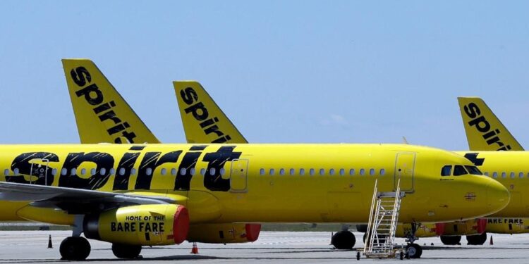 Niño de 6 años es enviado por error a Orlando en un vuelo