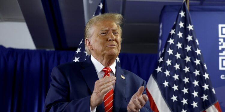 Trump habría dicho que si atacaran a Europa, EEUU no la ayudaría