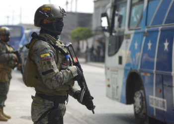 Ecuador bajo estado de excepción y toque de queda por fuga de jefe criminal